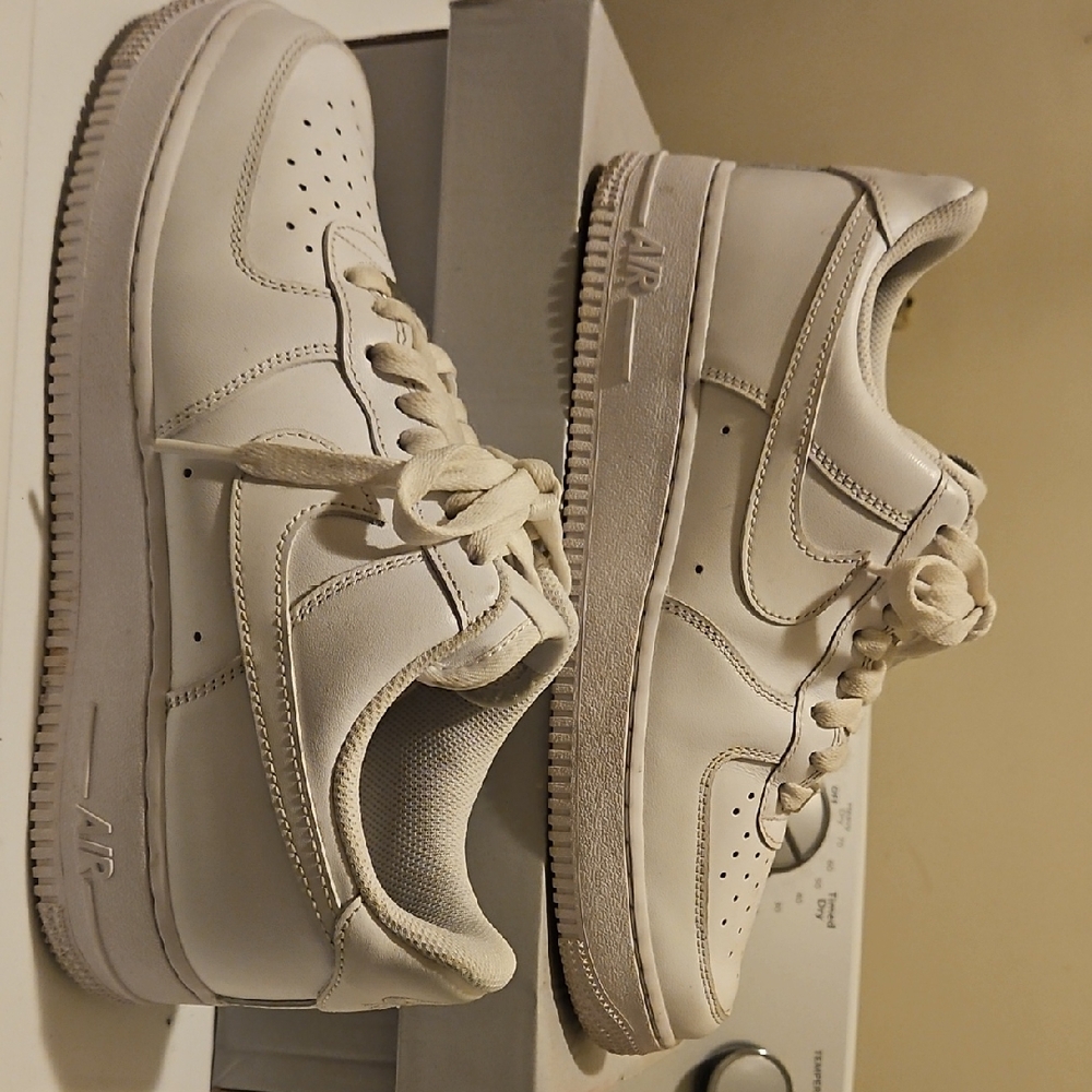 Nike Air Force 1 Low White Sneakers
